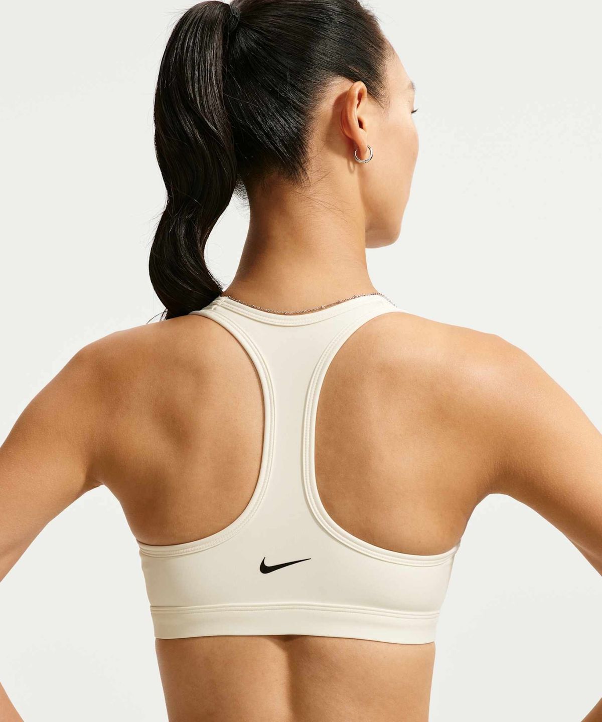 나이키(NIKE) 스우시 미디엄 서포트 패드 스포츠 브라 W - 세일:블랙 / IV4975-133