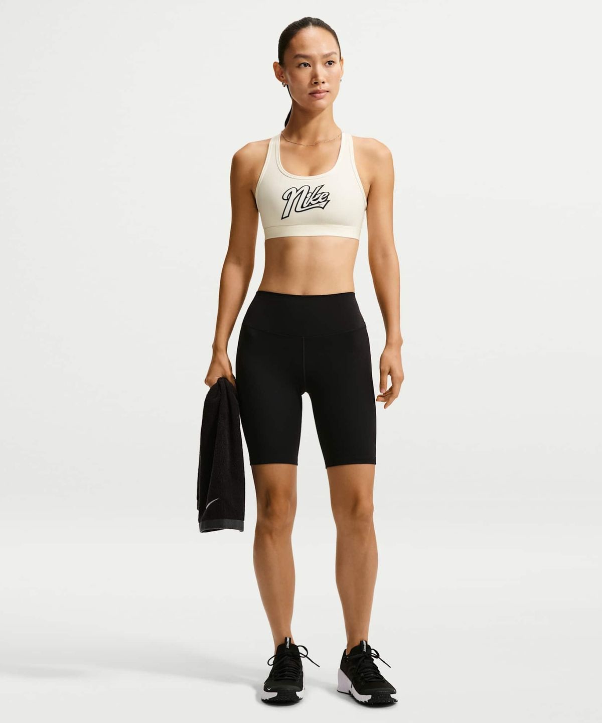 나이키(NIKE) 스우시 미디엄 서포트 패드 스포츠 브라 W - 세일:블랙 / IV4975-133