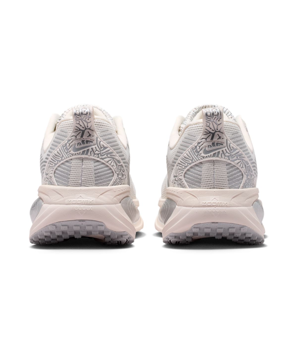 나이키(NIKE) 보메로 18 SE W - 팬텀:그레이 포그:메탈릭 실버:서밋 화이트 / IM8330-001