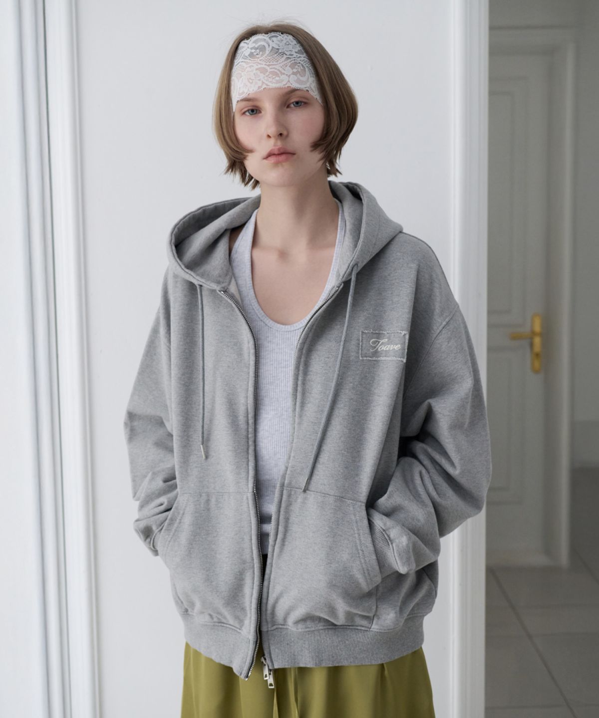 토아베(TOAVE) Vintage Patch Hooded Zip-Up (Gray)