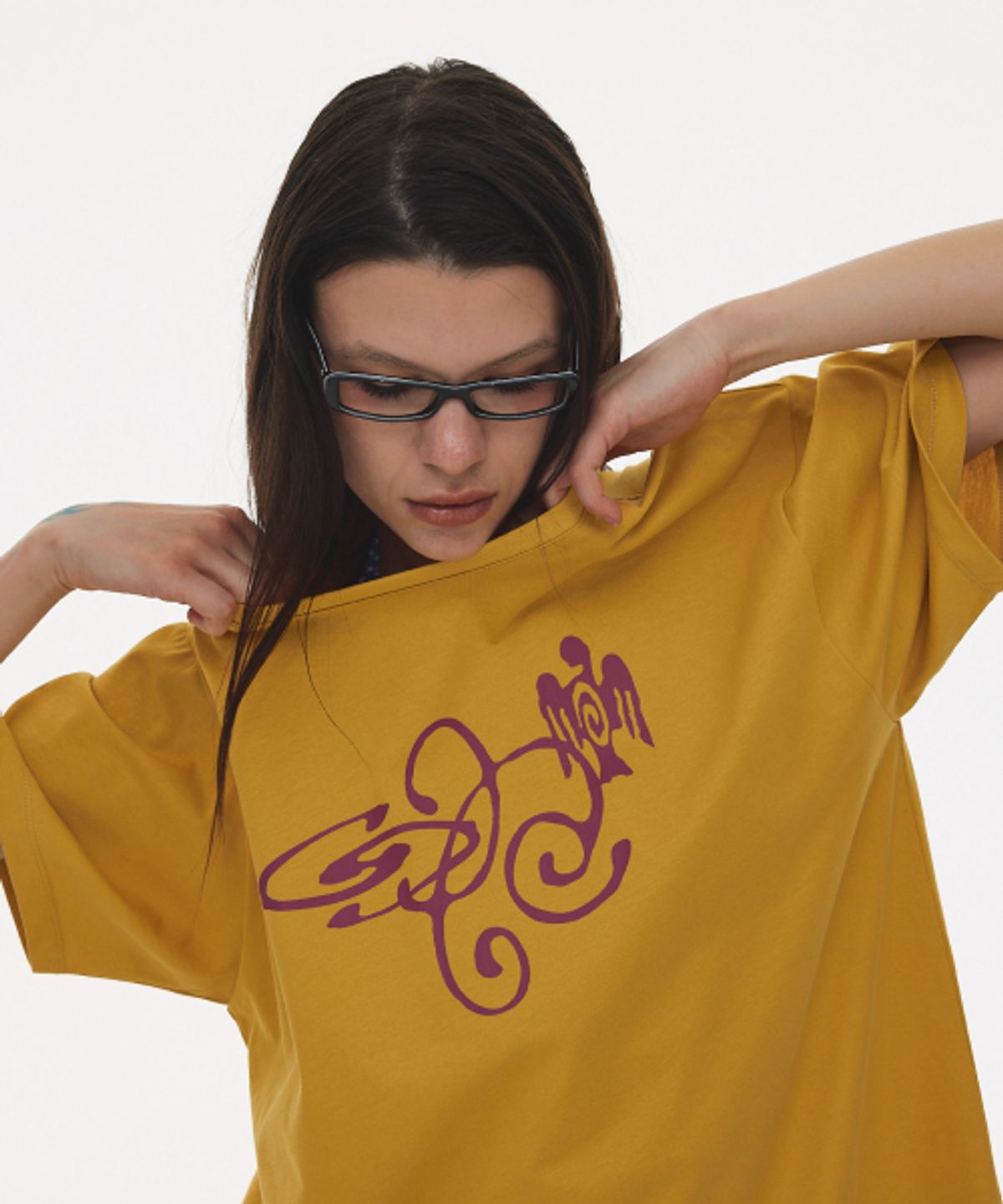 하타(HATA) Signature Graphic T-Shirt_Vintage Yellow