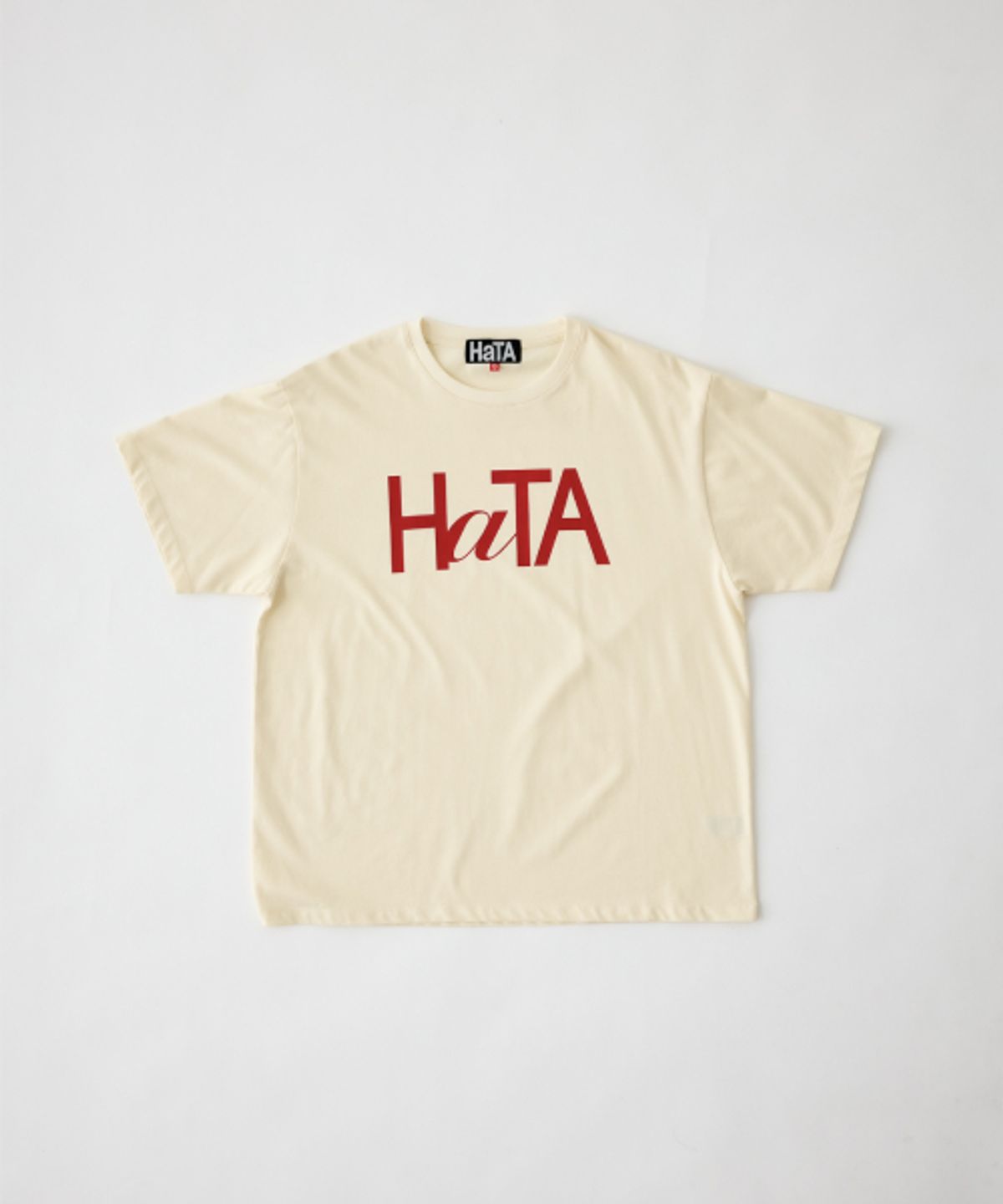 하타(HATA) Signature Graphic T-Shirt_Ivory