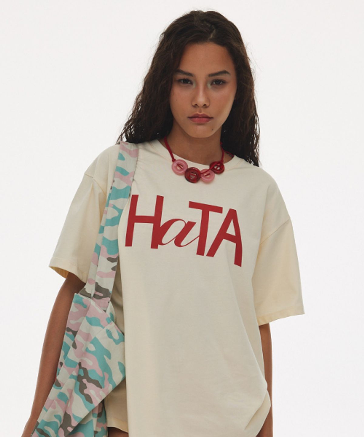 하타(HATA) Signature Graphic T-Shirt 5COLORS