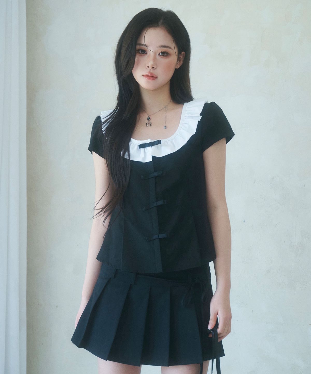 뉴얼린(NEWALRIN) Bebe Ribbon Frill Blouse(3colors)