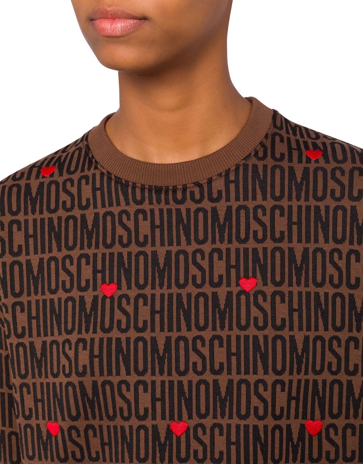 모스키노(MOSCHINO) 로고하트 올오버 니트