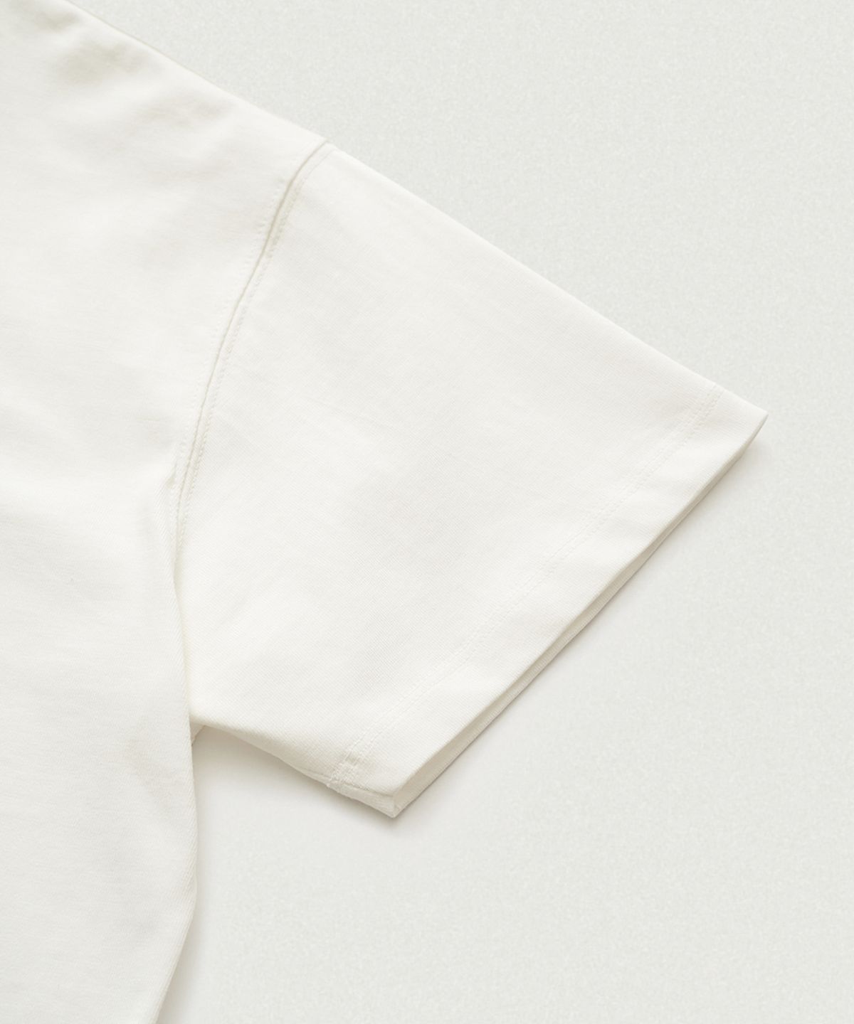 더바넷(THEBARNNET) Benny Script Logo T-shirt_White