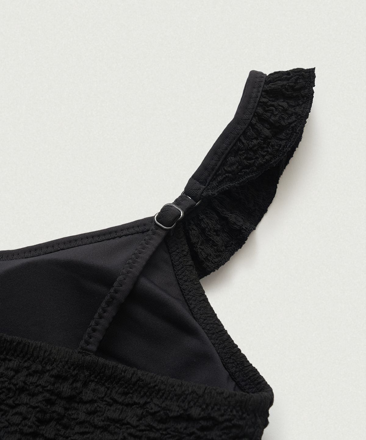 더바넷(THEBARNNET) Crinkle Ruffle Bikini_Black