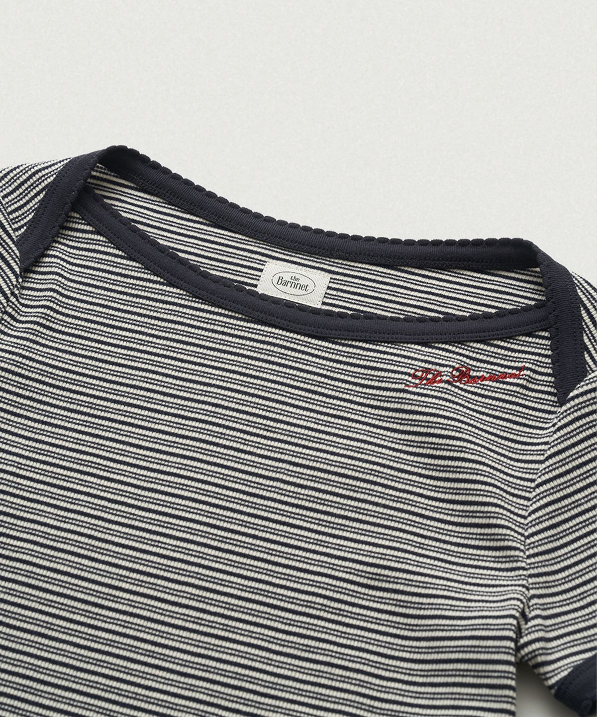 더바넷(THEBARNNET) Noelle Boat Neck Stripe Slim Top_Navy