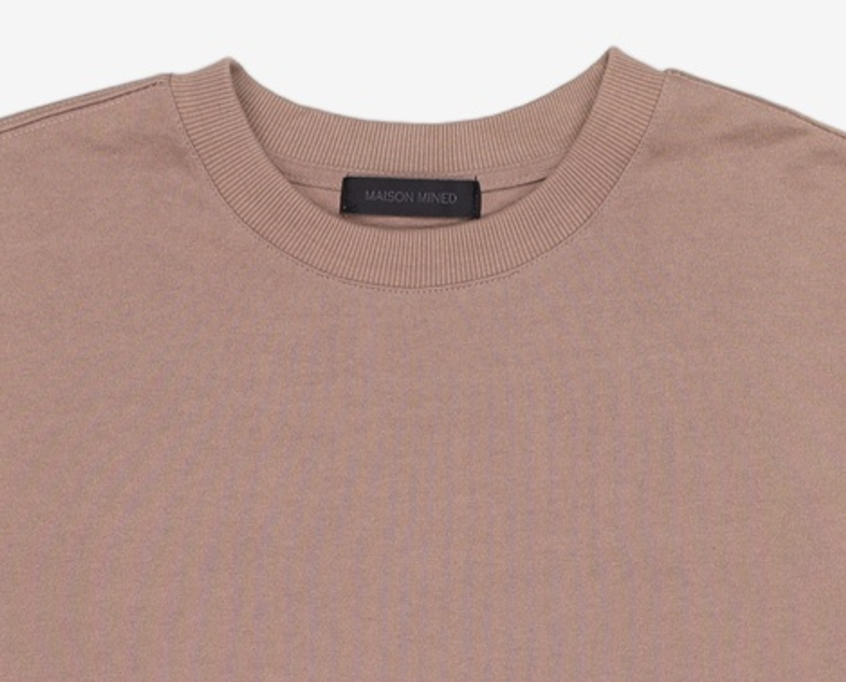 메종미네드(MAISON MINED) CAMERATA PATCH LONG SLEEVE BEIGE L