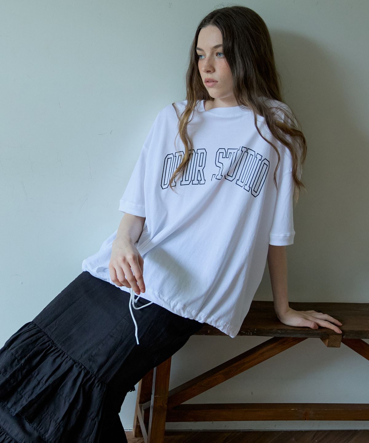 오픈도어스튜디오(OPENDOORSTUDIO) Arch Logo Drawstring TShirt Ivory