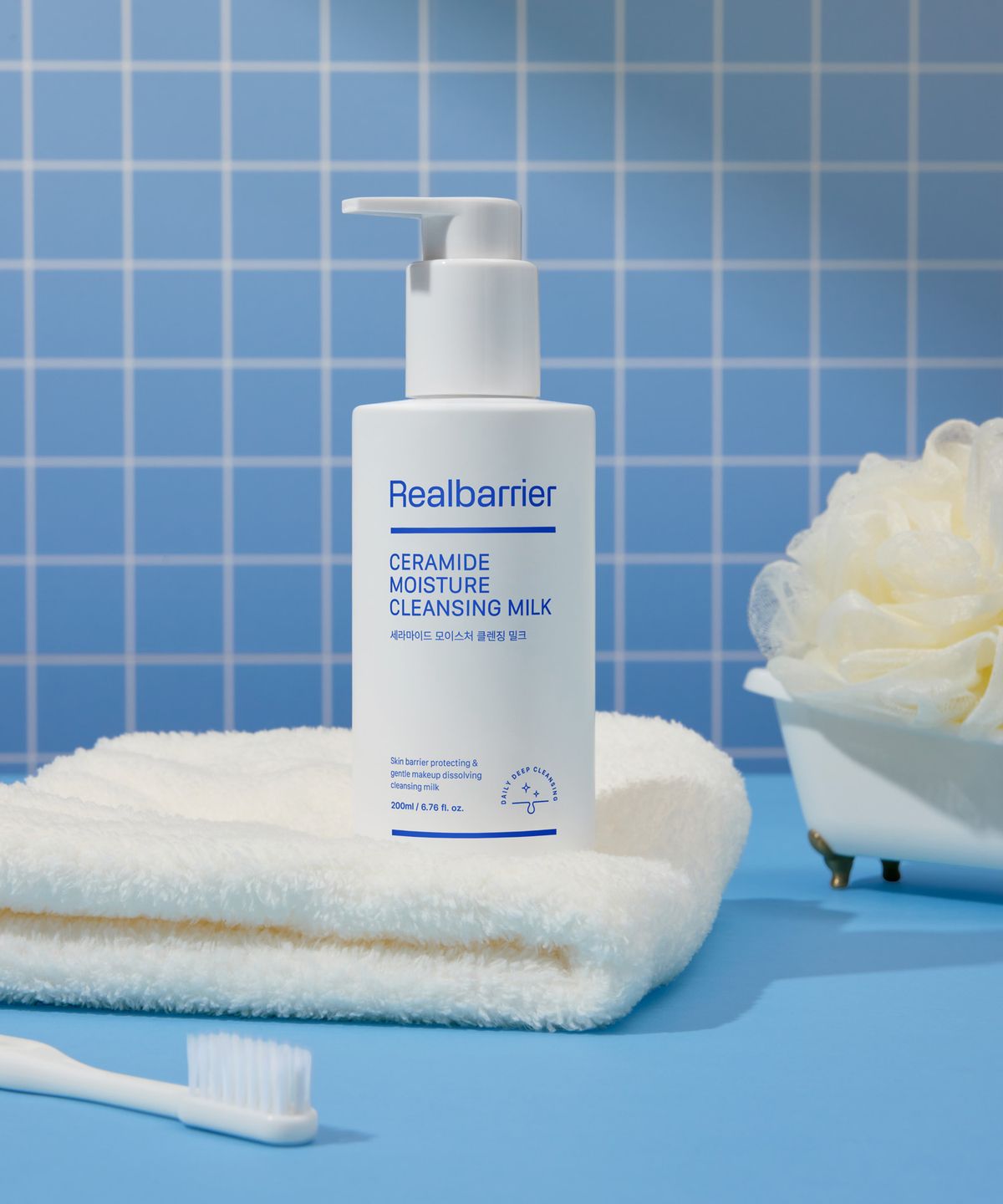 리얼베리어(REAL BARRIER) 세라마이드 모이스처 클렌징밀크 200ML