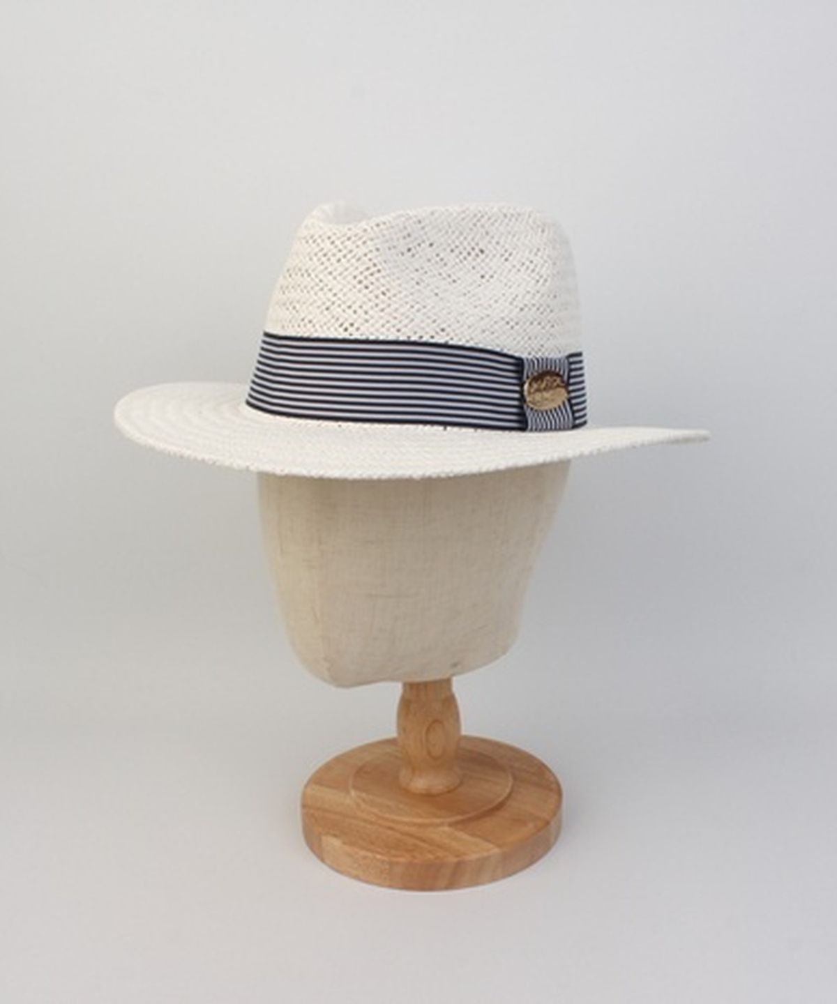 유니버셜 케미스트리(UNIVERSAL CHEMISTRY) Stripe Line Summer White Fedora - Big Size 여름페도라