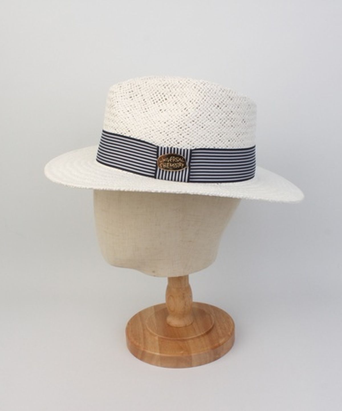 유니버셜 케미스트리(UNIVERSAL CHEMISTRY) Stripe Line Summer White Fedora - Big Size 여름페도라