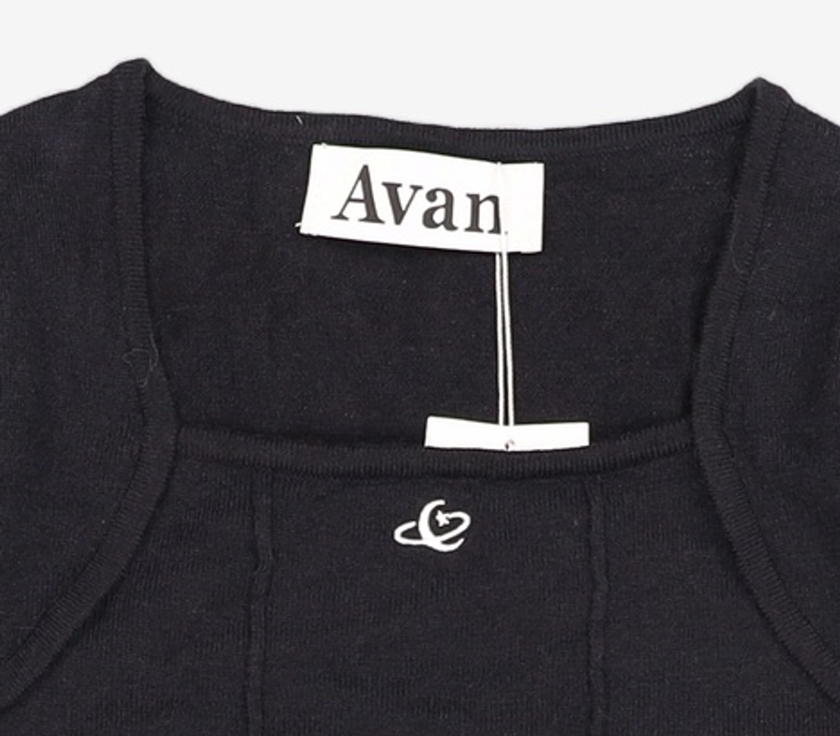 아반(AVAN) 긴소매 티셔츠