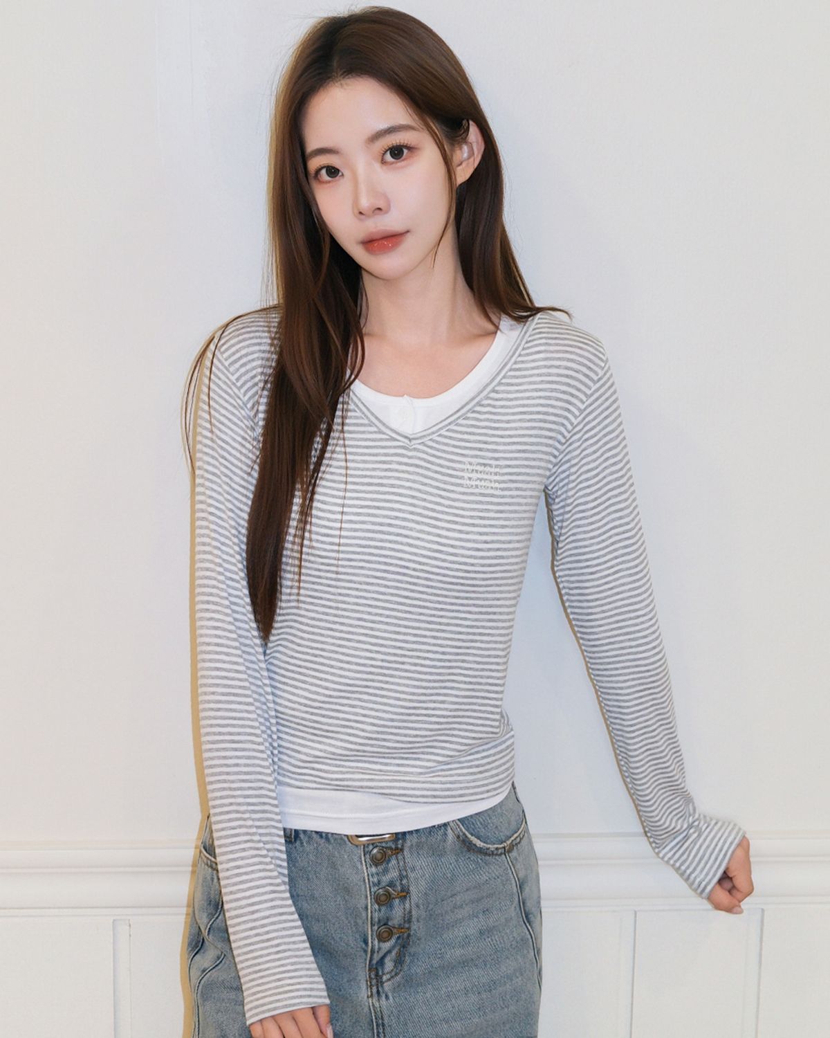 무아무아(MUAHMUAH) 스트라이프 오버랩 긴팔티 [그레이]
