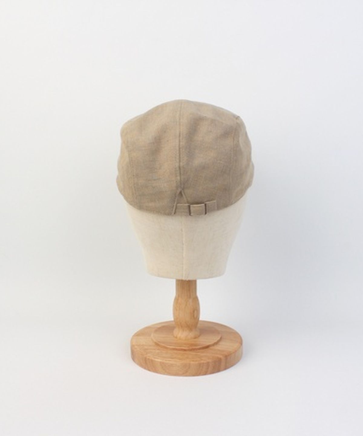 유니버셜 케미스트리(UNIVERSAL CHEMISTRY) Linen GD Logo Beige Huntingcap 헌팅캡