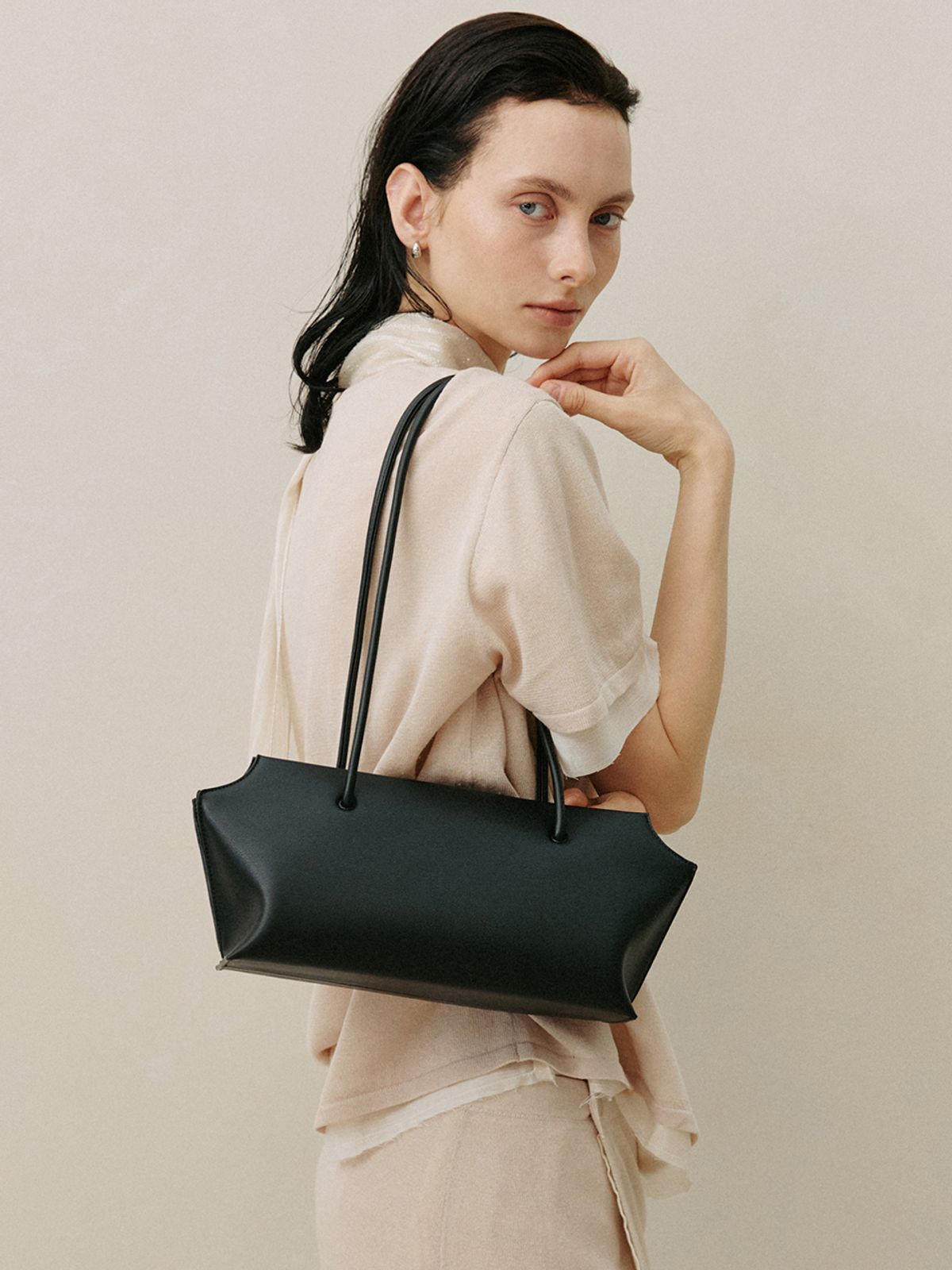 모어모르(MOREMORR) RIVA BAG _ black 숄더백 토트백