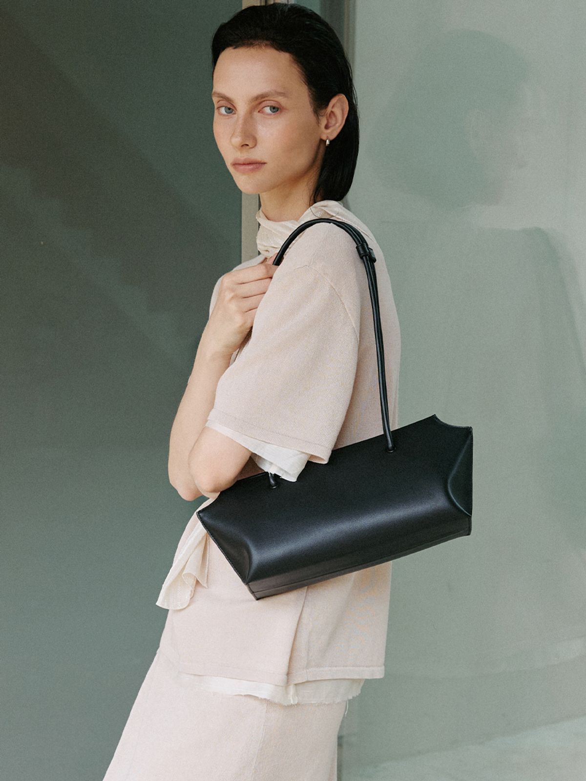 모어모르(MOREMORR) RIVA BAG _ black 숄더백 토트백