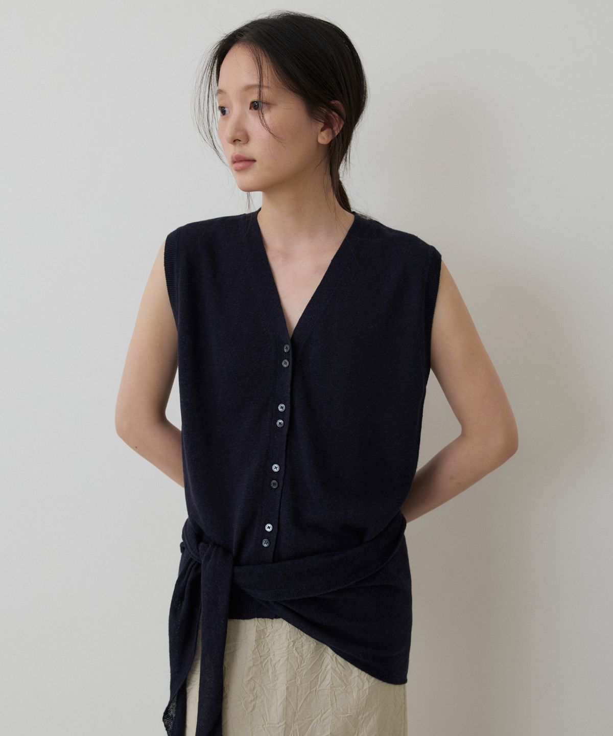 토와브(TOWAV) ELLA SCARF KNIT VEST_NAVY