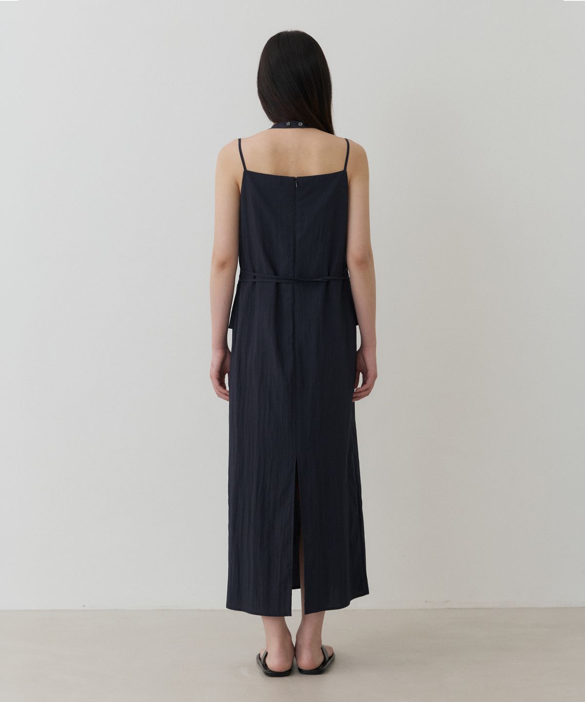 토와브(TOWAV) KAMELIE HALTER DRESS_NAVY