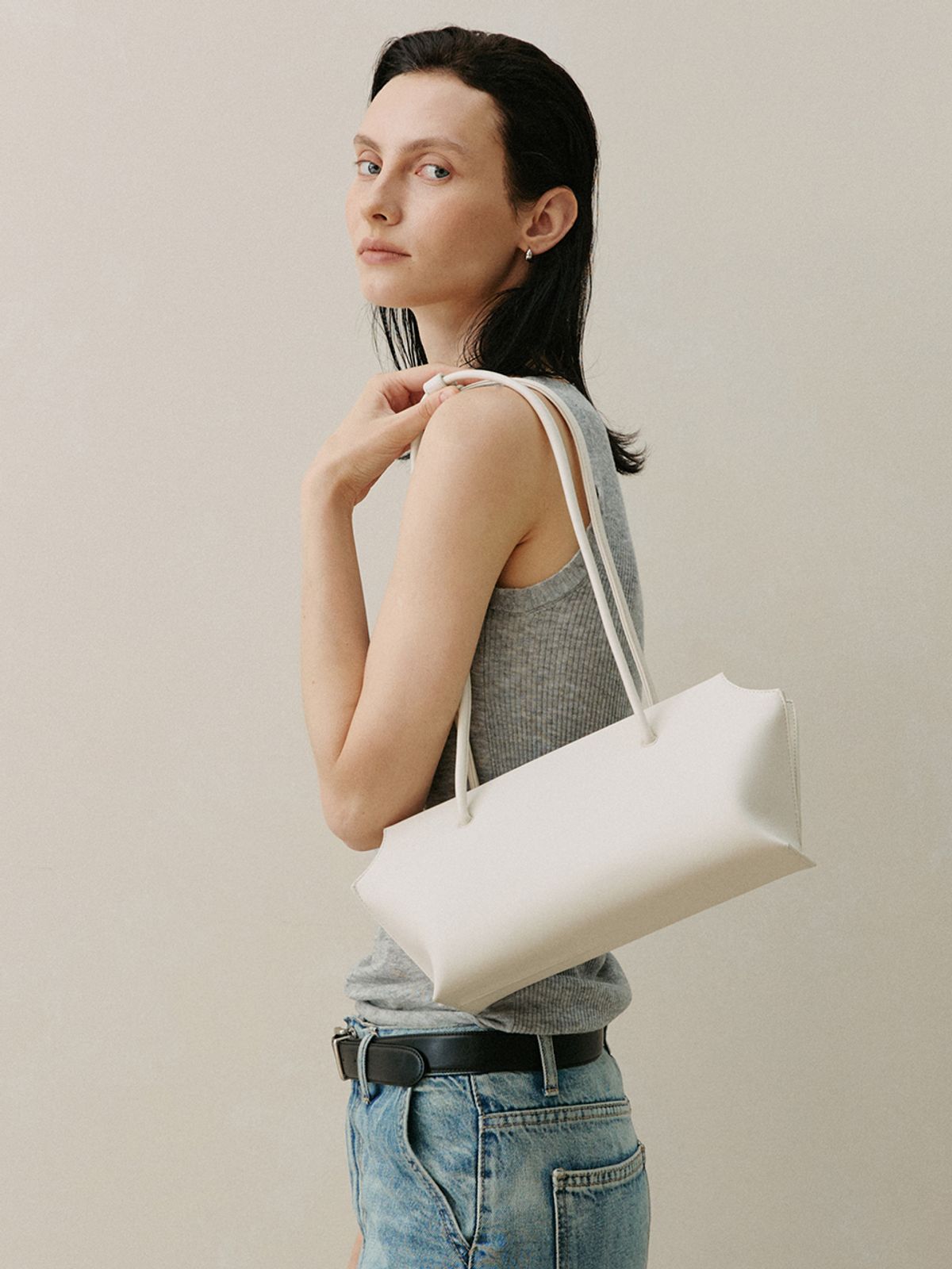 모어모르(MOREMORR) RIVA BAG _ ivory 숄더백 토트백