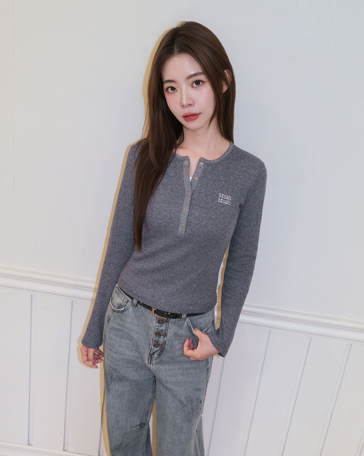 무아무아(MUAHMUAH) 와플 헨리넥 긴팔 티셔츠 [그레이]