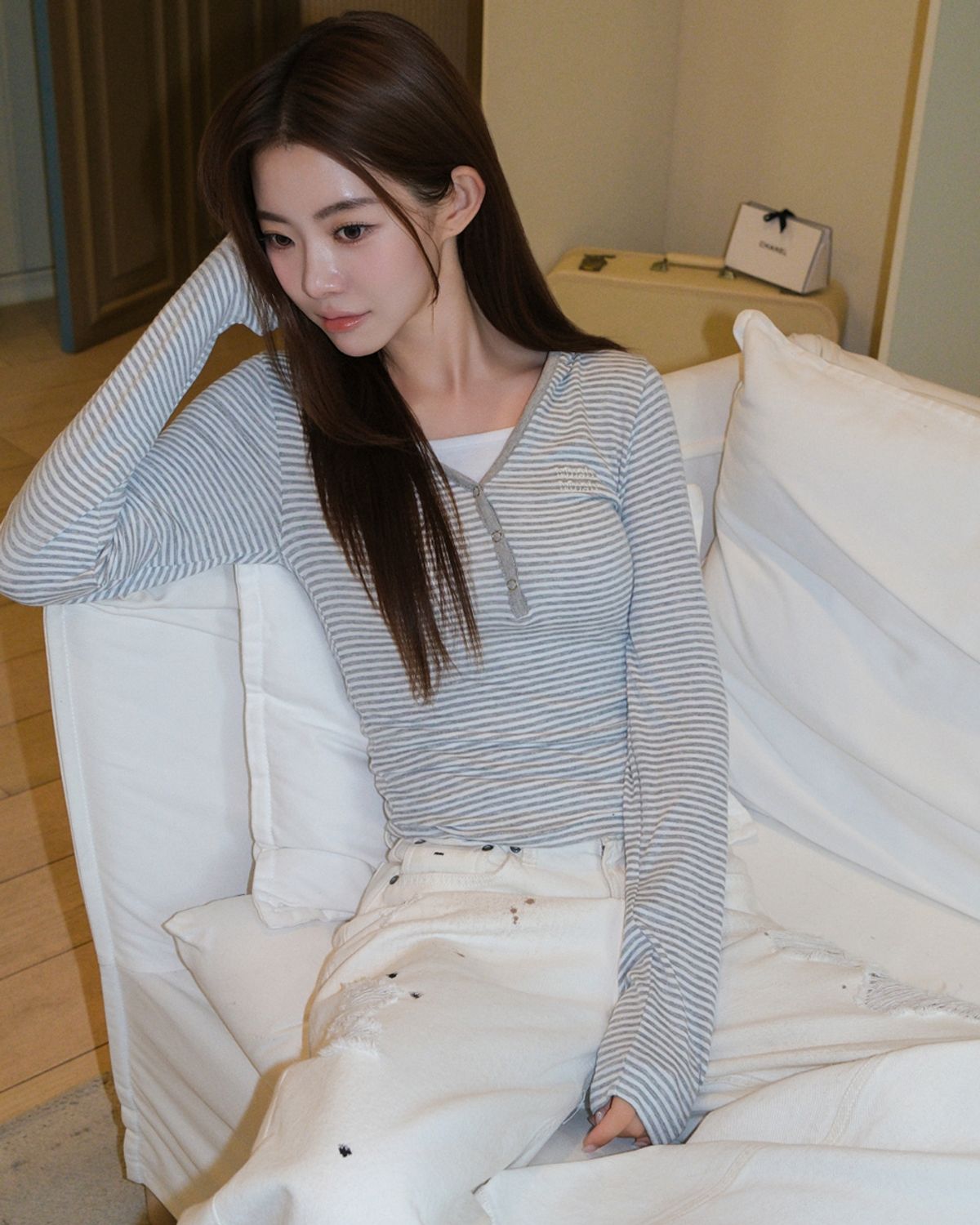무아무아(MUAHMUAH) 브러쉬 스트라이프 후드 긴팔티 [그레이]