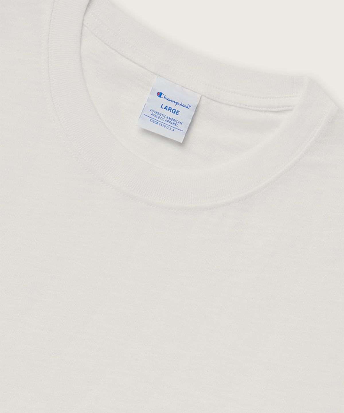 챔피온(CHAMPION) 슬럽 조그택 반팔 티셔츠 White