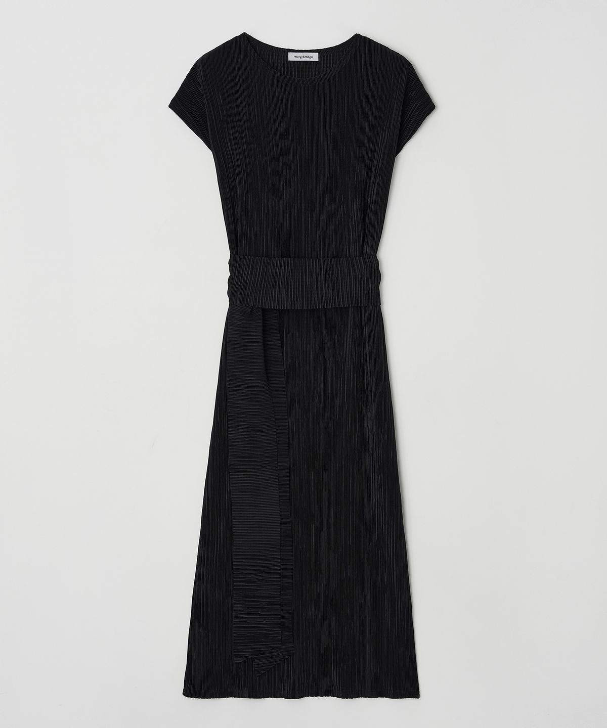 머지앤밍글(MERGE&MINGLE) Summer Iconic Pleats Maxi Belted Dress (Black)