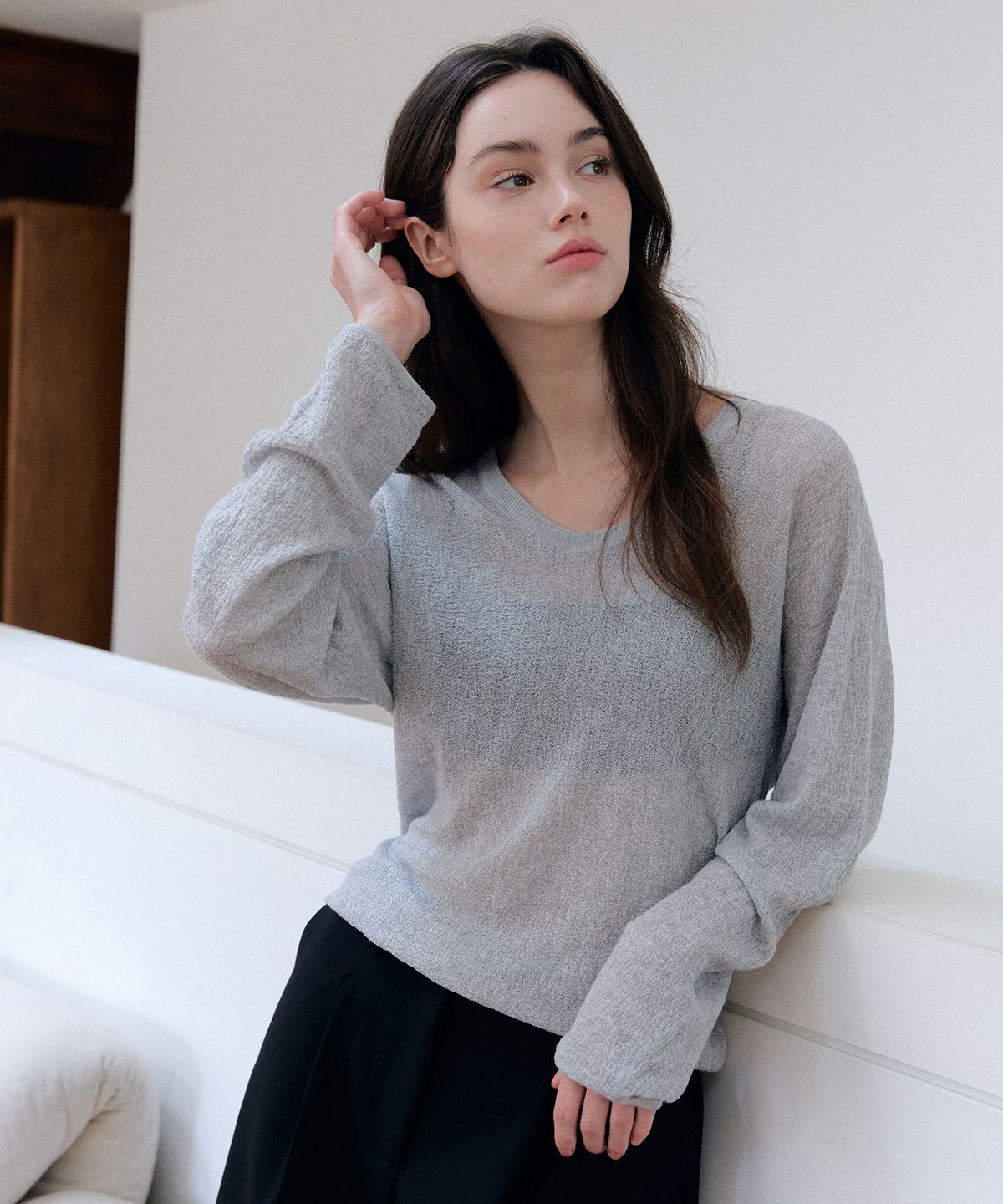 머지앤밍글(MERGE&MINGLE) Robin Sheer Dry Terry Boucle Knit Top (Veil Gray)