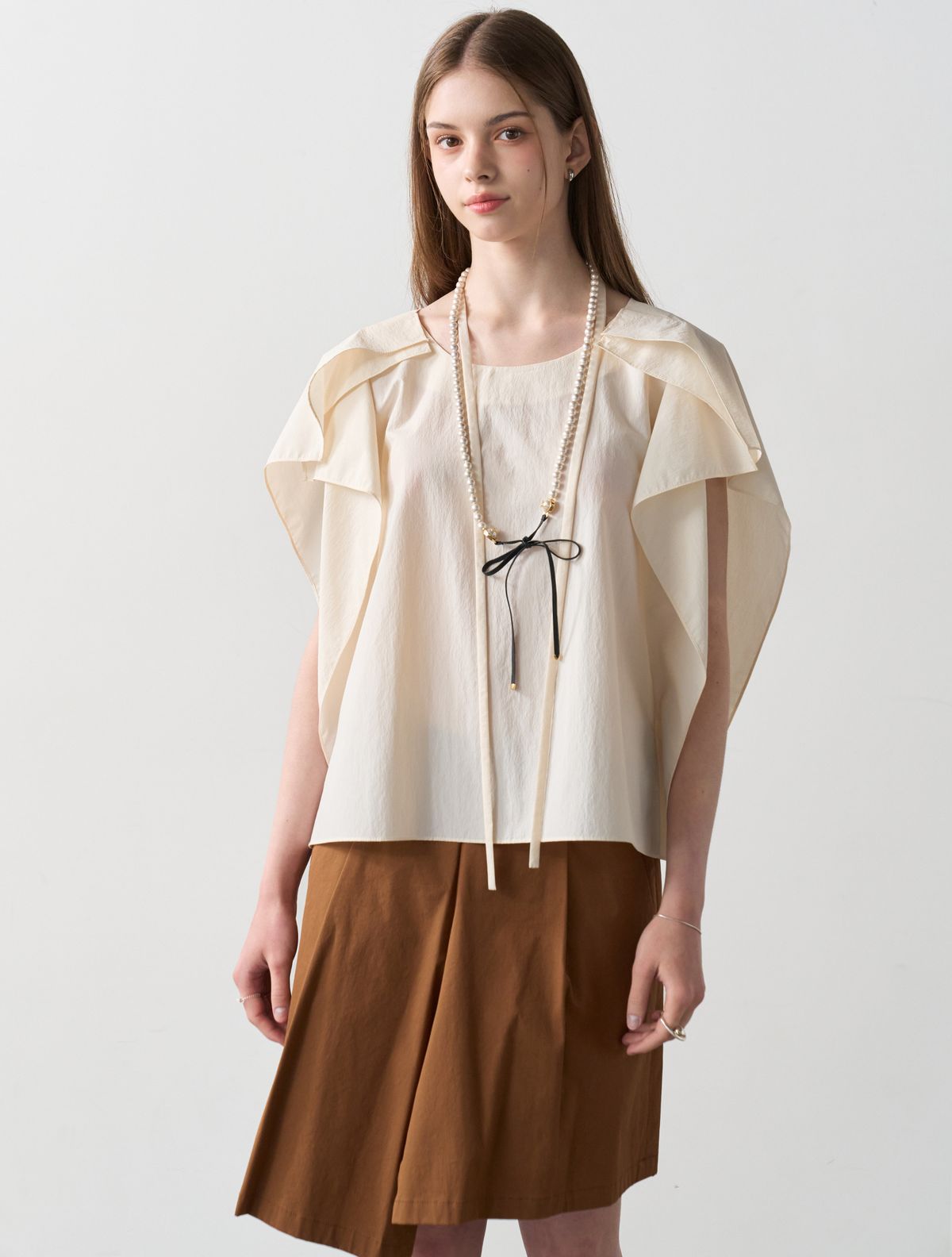 르이엘(LE YIEL) Ribbon Flare Blouse_Ivory 리본 플레어 블라우스_아이보리