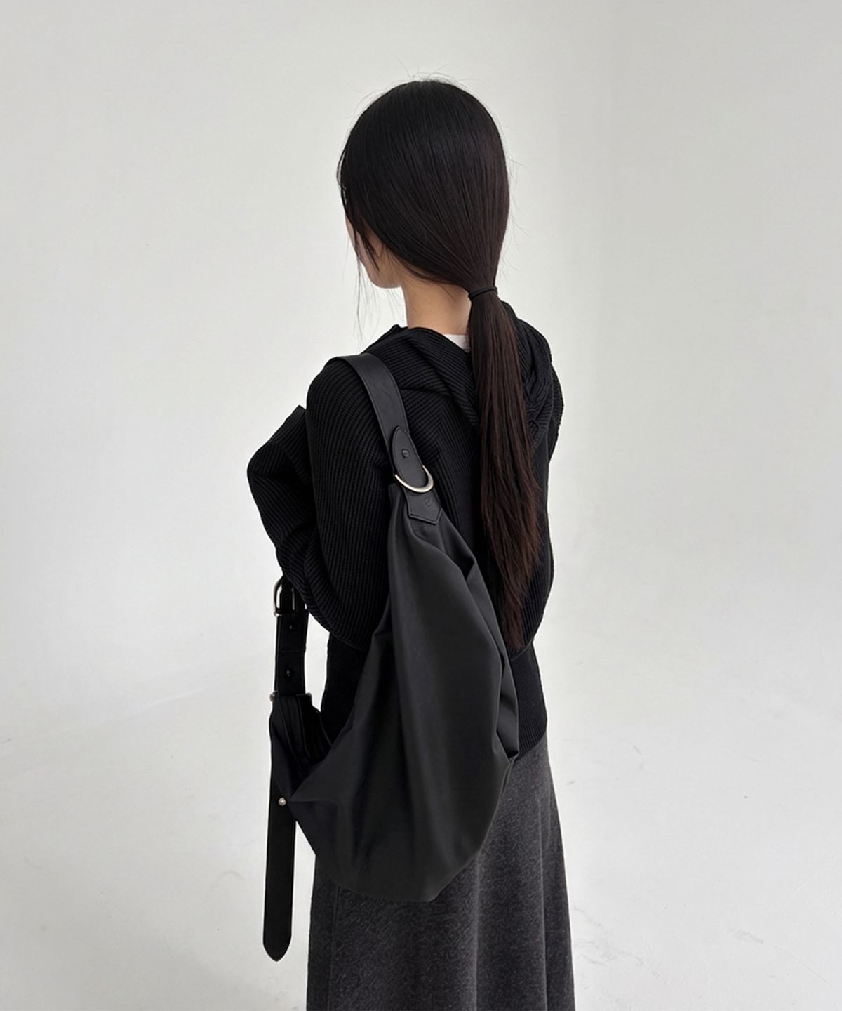 에크라(ECHRA) halo shoulder bag [leather black]