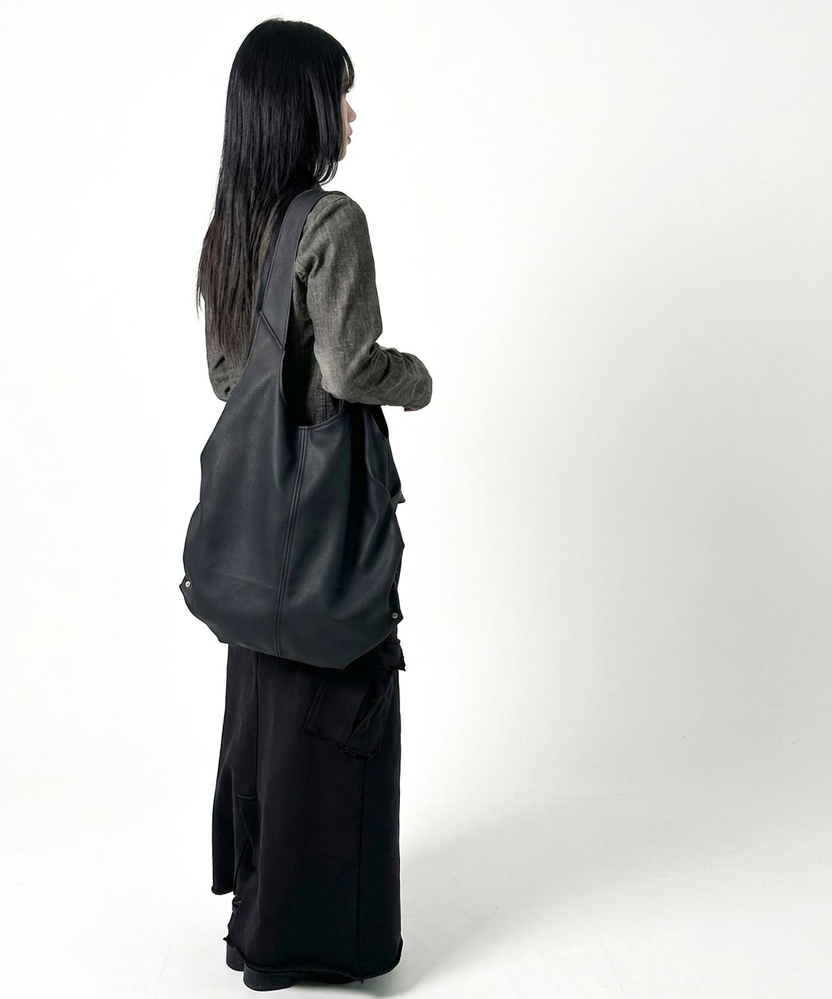 에크라(ECHRA) lowen tote bag [matte black]