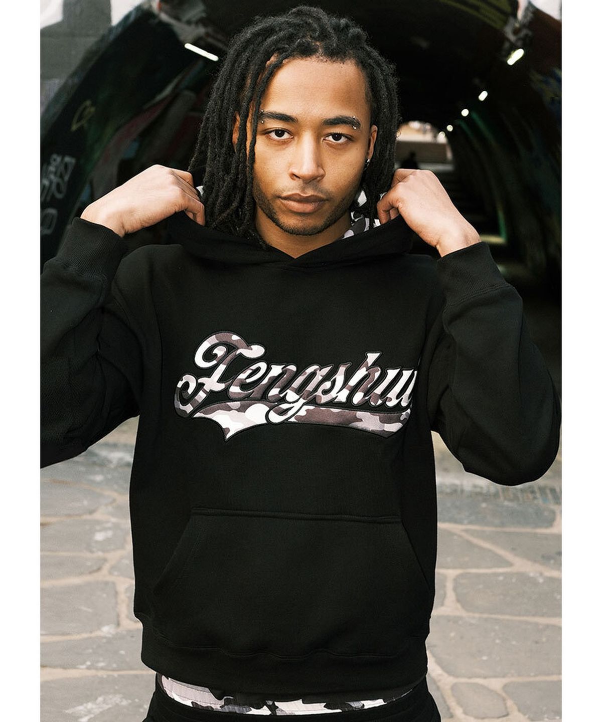 펑쉐이(FENGSHUI) Fengshui Snow Camo sagging sweatpants