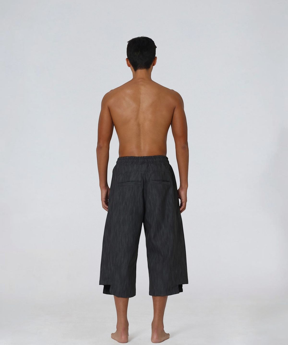 엑세스(XX) Leather Side Incision Bermuda Pants