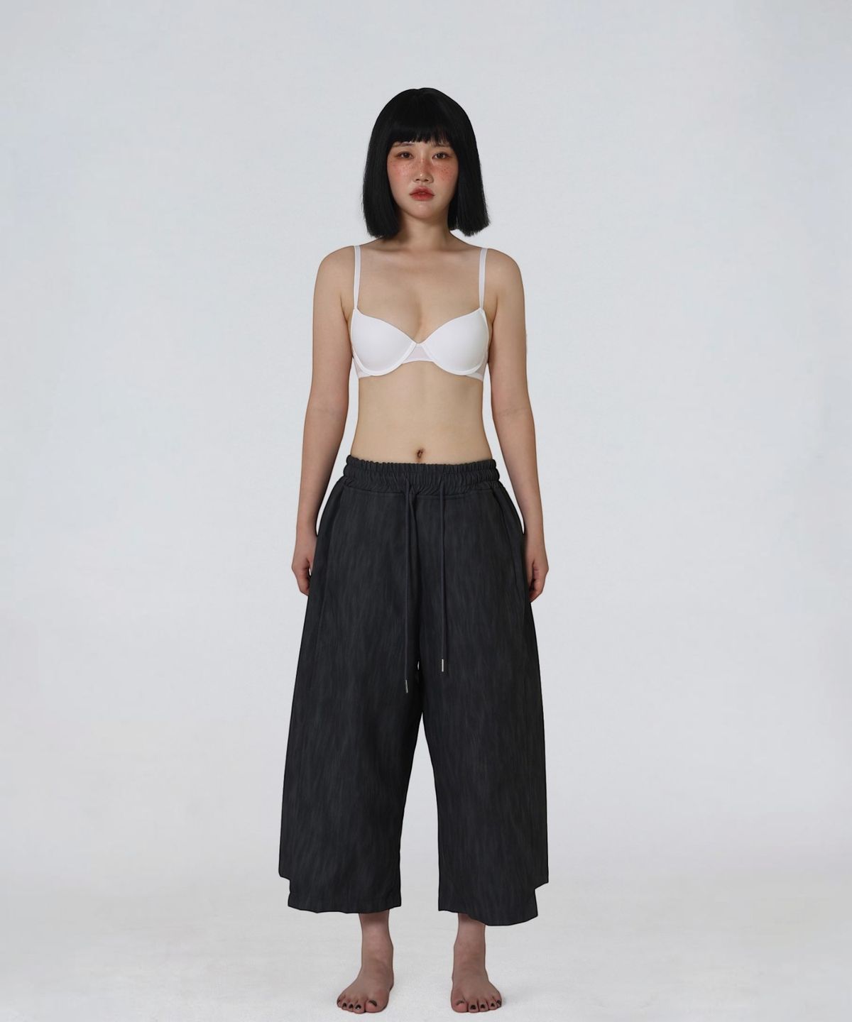 엑세스(XX) Leather Side Incision Bermuda Pants