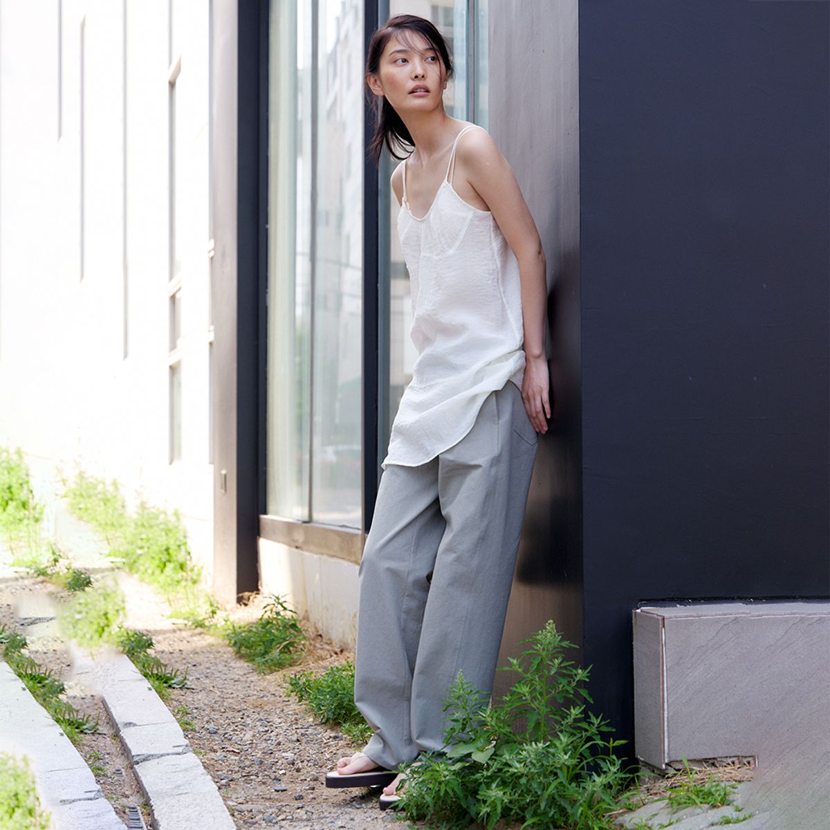 노우드(NOEUD) Button Side Sheer Dress (Ivory)