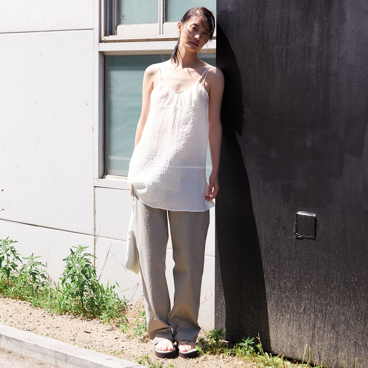 노우드(NOEUD) Button Side Sheer Dress (Ivory)