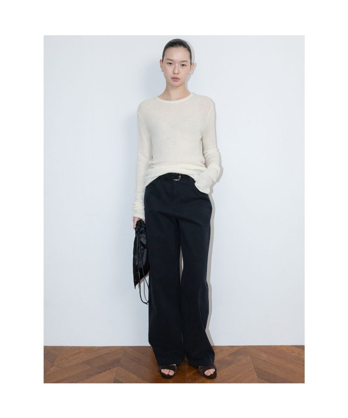 디애퍼처(THE APERTURE) Sheer Round Knit Top  Ivory (TA6251A080)