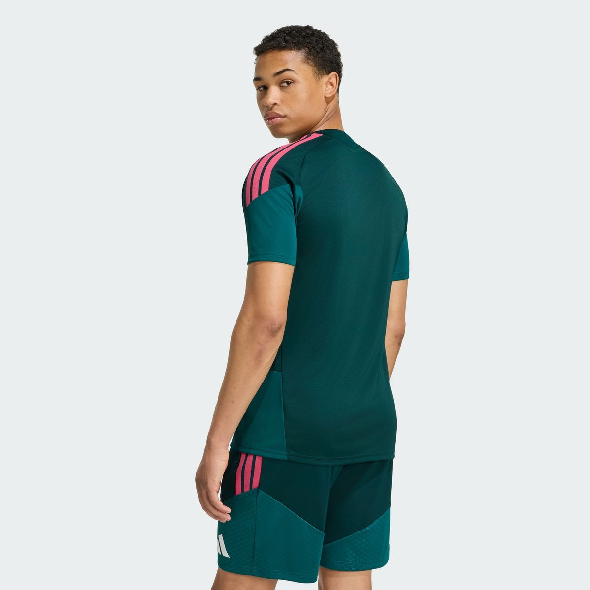 아디다스(ADIDAS) 레알 마드리드 26/27 티로 26 컴피티션 트레이닝 저지 KB6339
