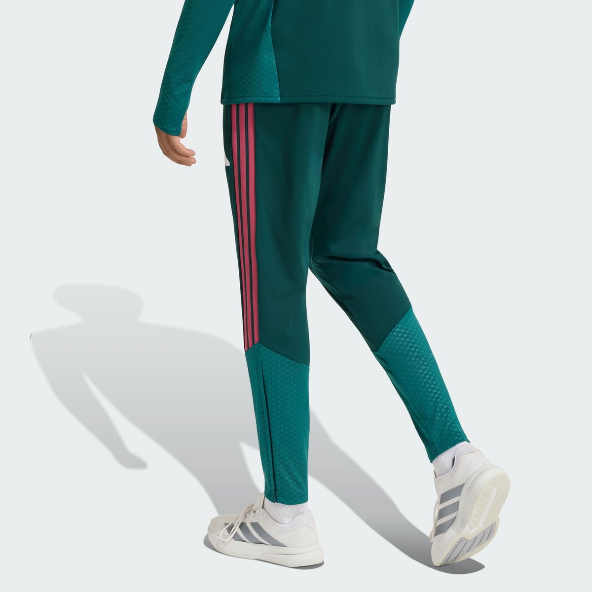 아디다스(ADIDAS) 레알 마드리드 26/27 티로26 컴피티션 트레이닝 팬츠 KB6393