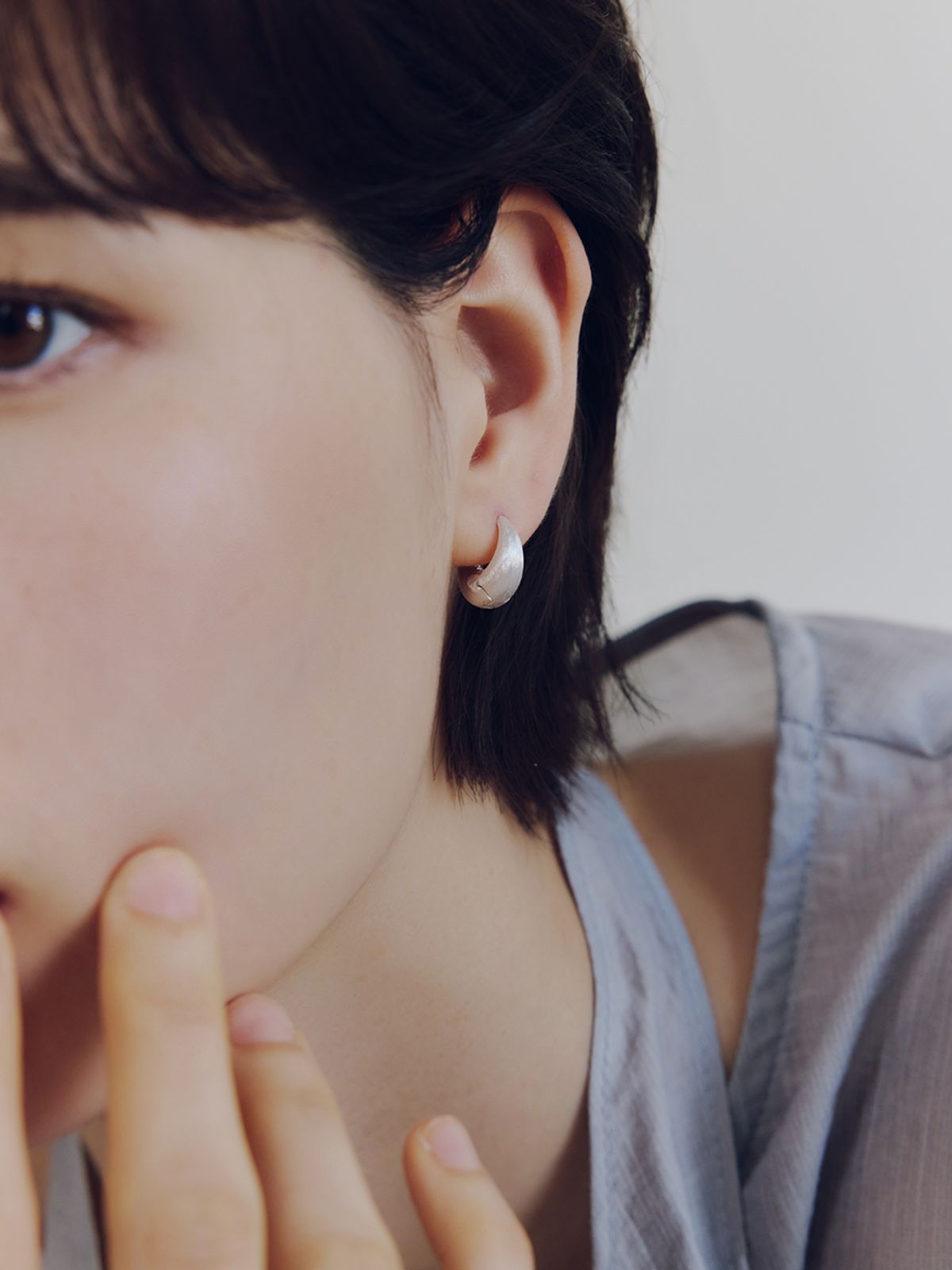 이너프(ENUFF) (silver 925) Textured hobo earring
