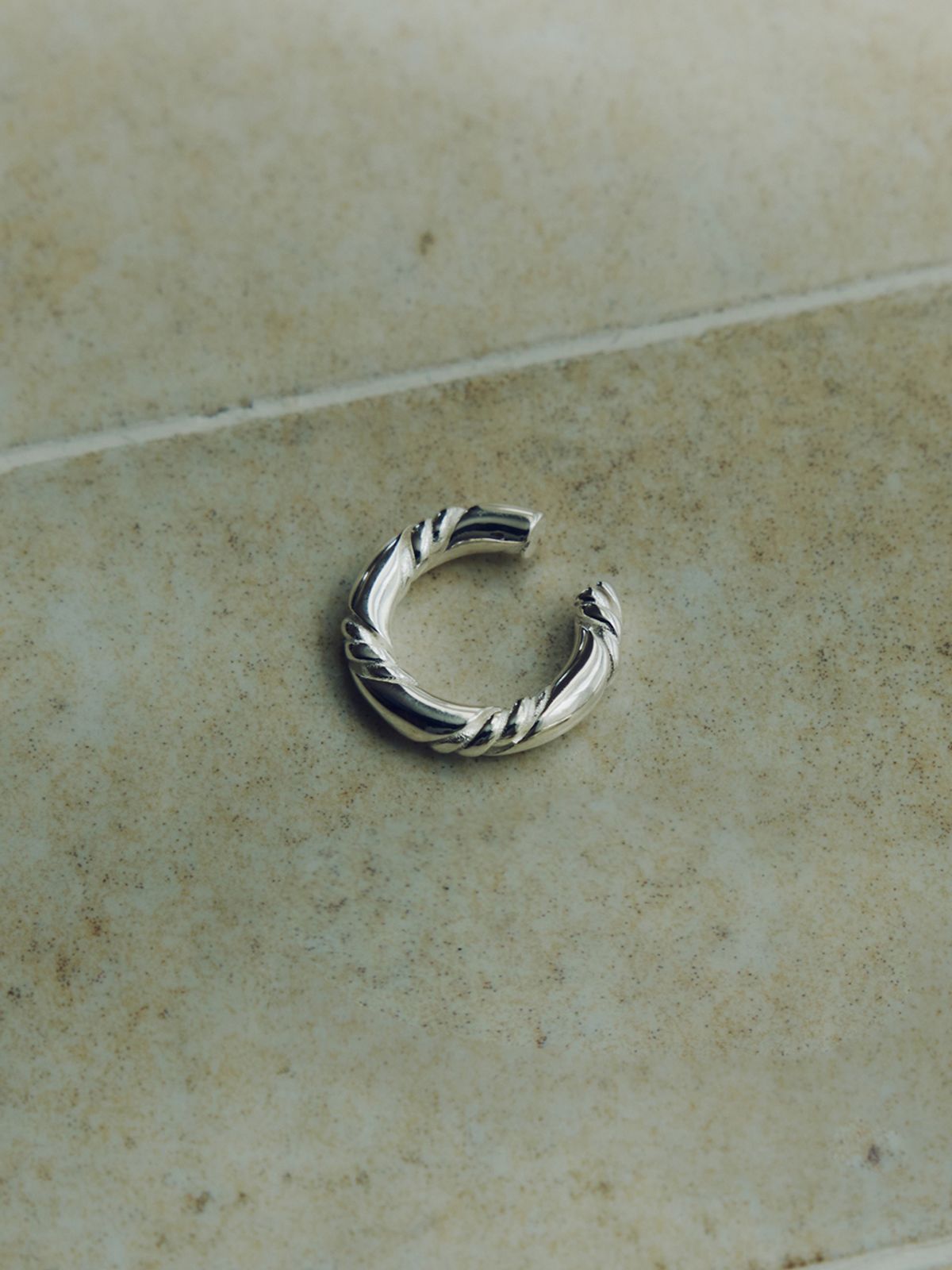 이너프(ENUFF) (silver 925) Orbe earcuff