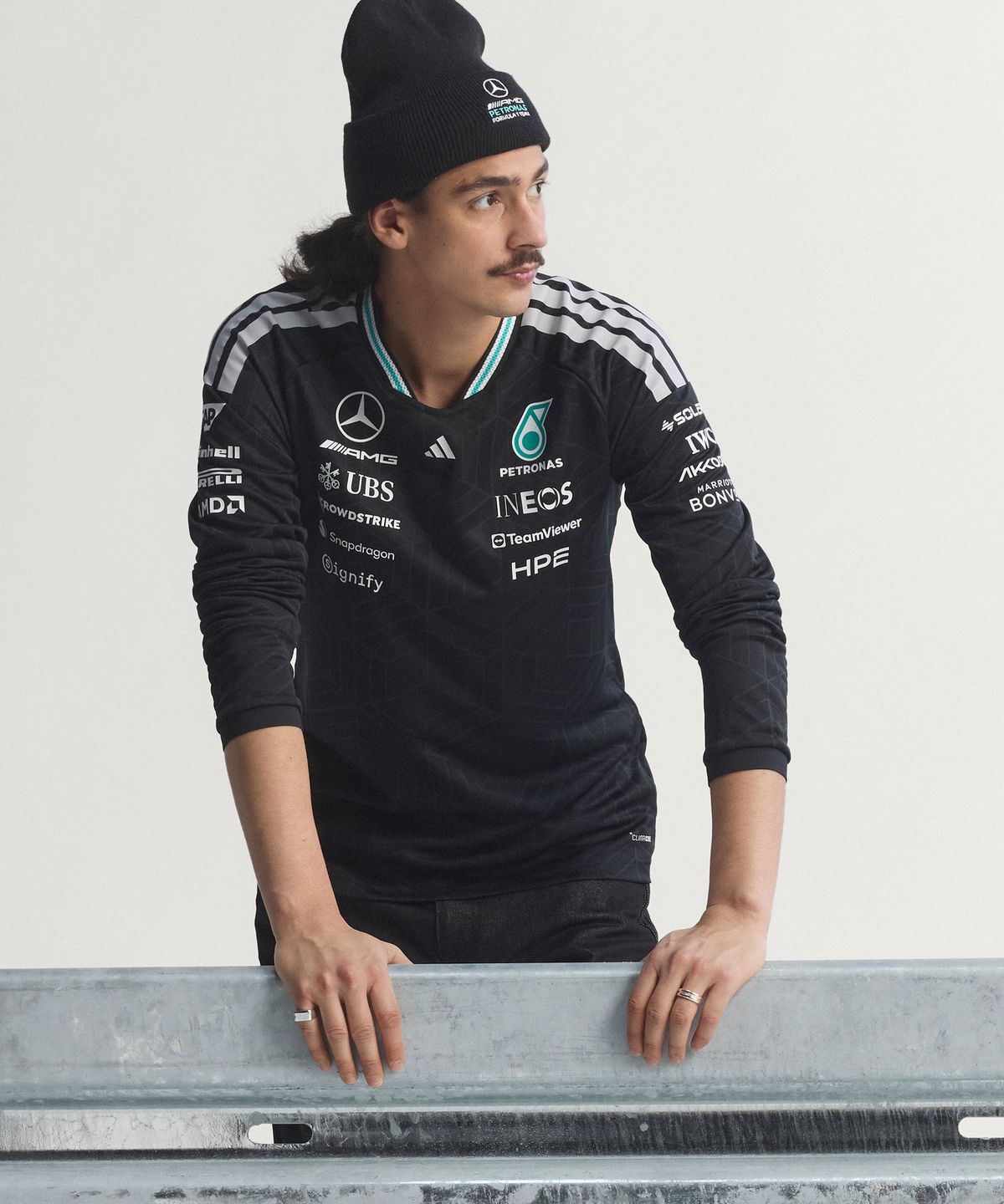 아디다스(ADIDAS) 메르세데스 - AMG 페트로나스 포뮬러 1 팀 드라이버 저지 어센틱 롱 슬리브 KE5309