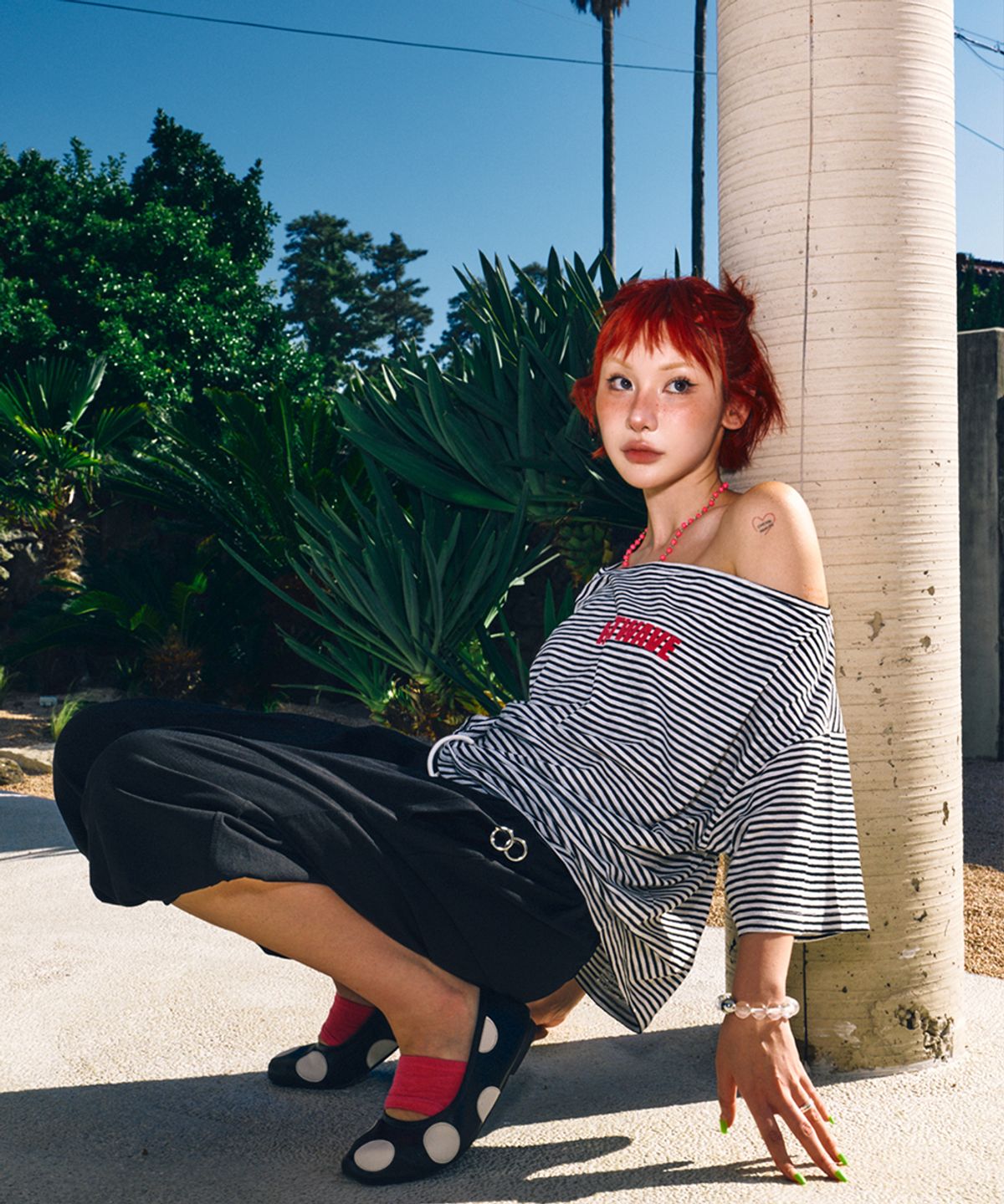 하이타이드 프랭키(HIGHTIDEFRANKIE) No Shade Off Shoulder Tee White