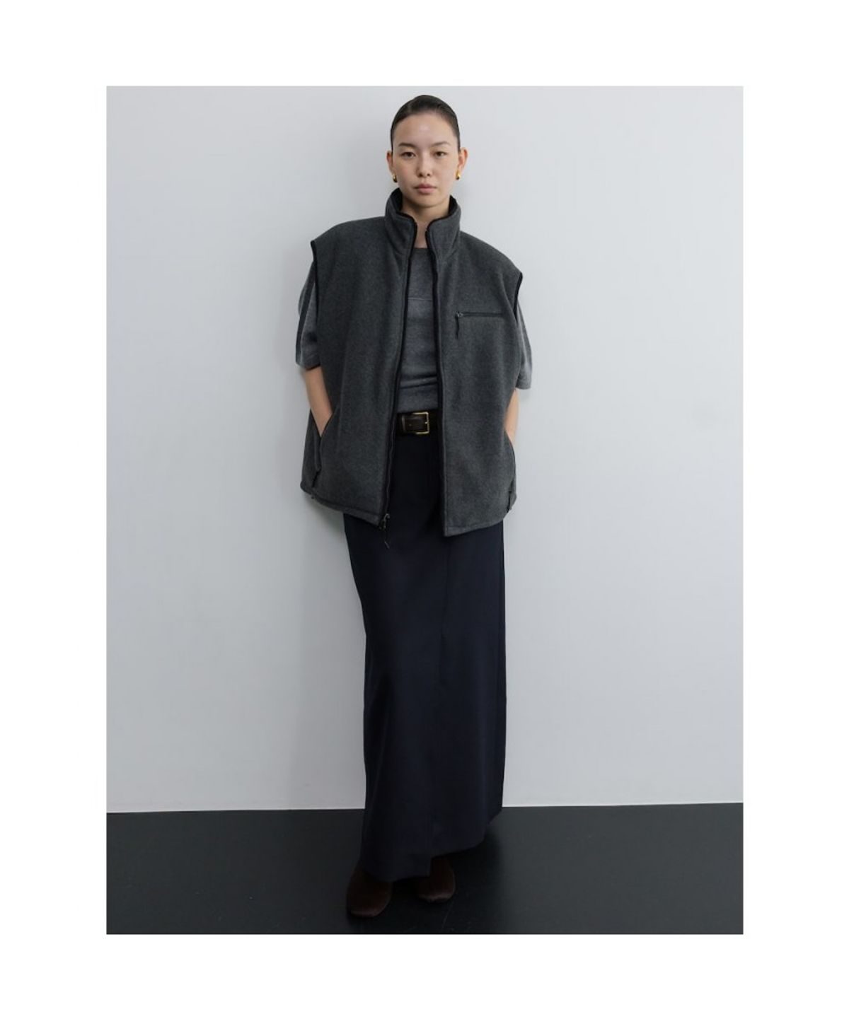 디애퍼처(THE APERTURE) Winter Charlie Long Skirt  Navy (TA6127A03R)