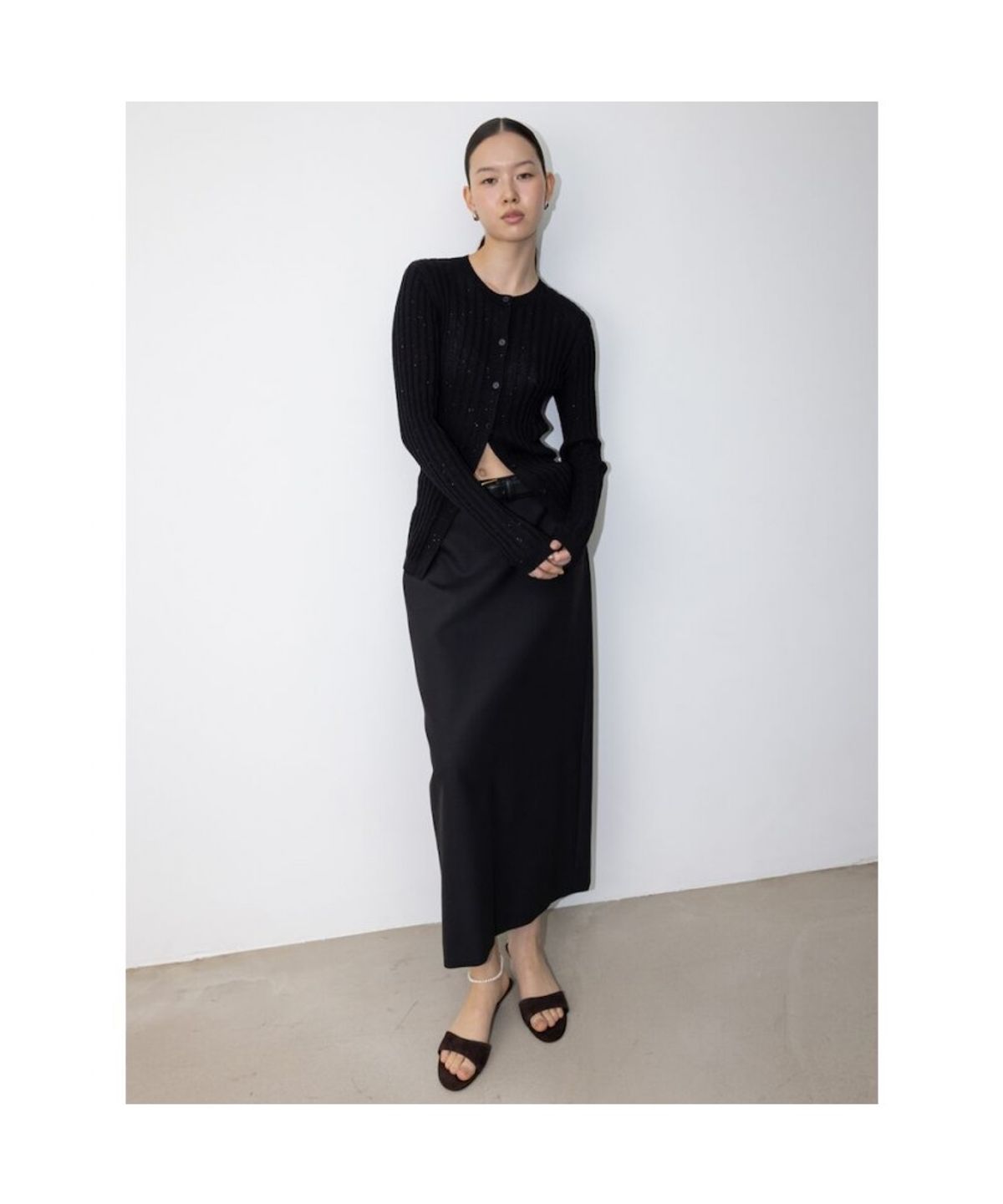 디애퍼처(THE APERTURE) Troia H Line Skirt  Black (TA6127A045)