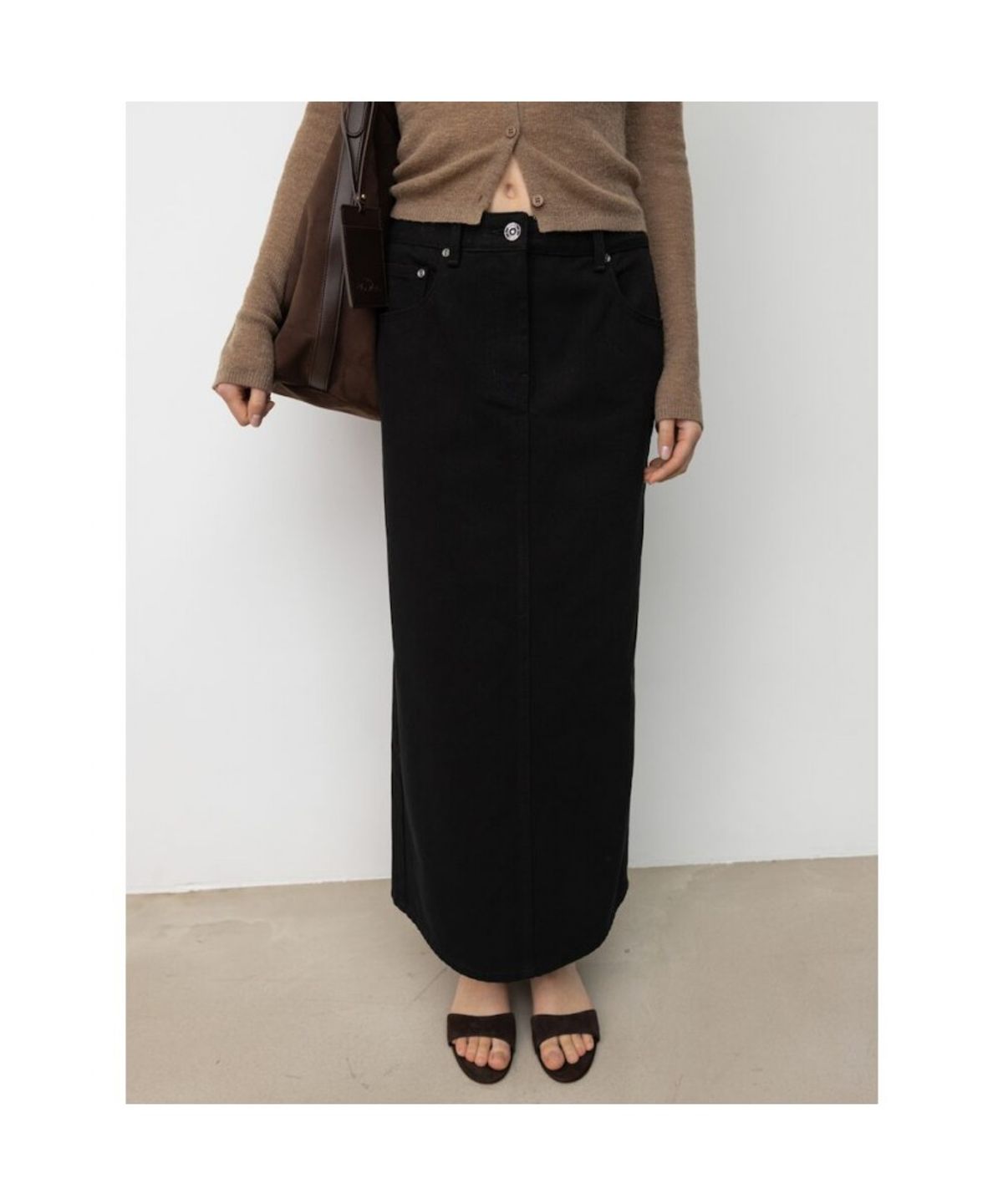 디애퍼처(THE APERTURE) 60s H Line Denim Skirt  Black (TA6227A095)