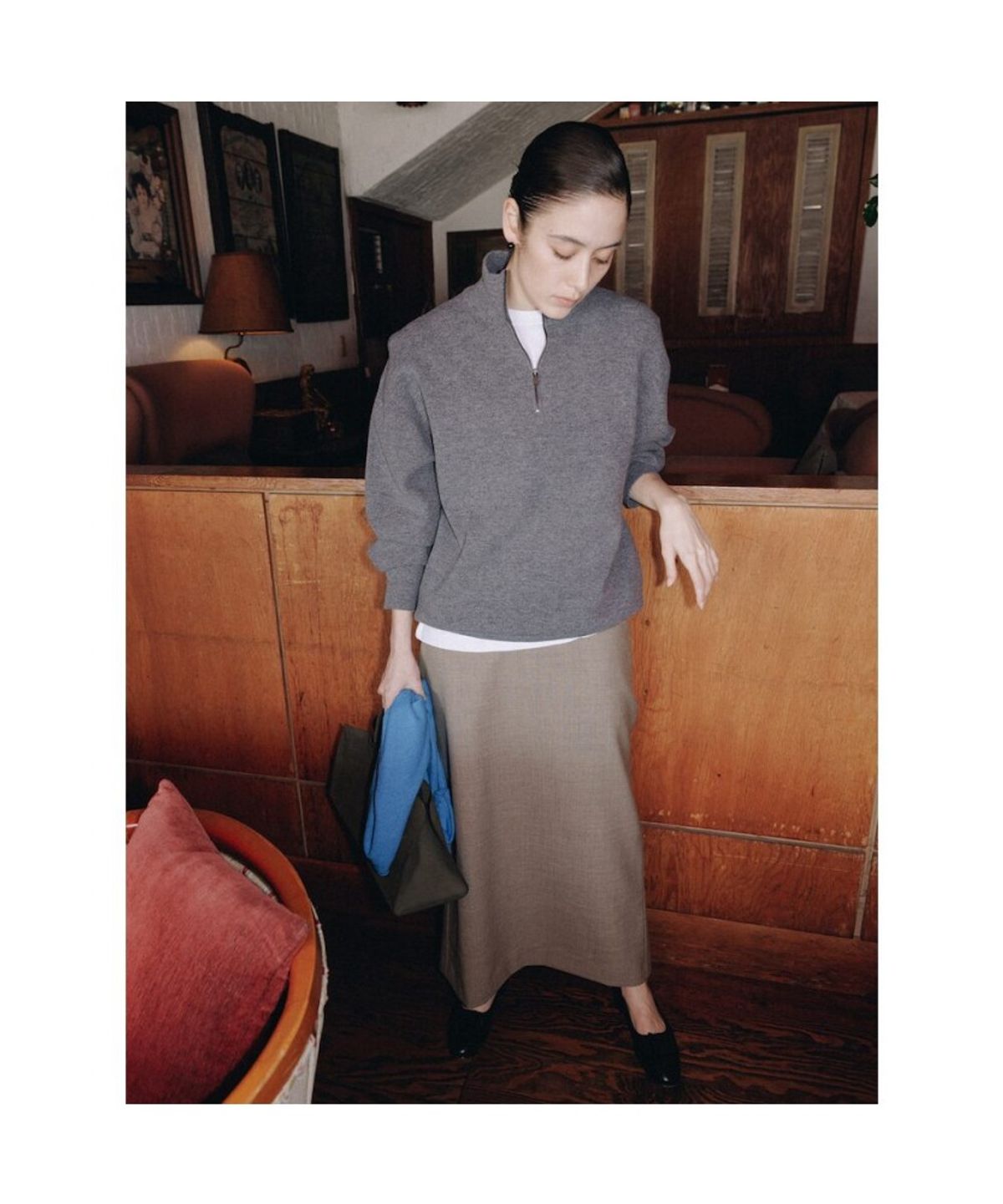 디애퍼처(THE APERTURE) 90S Jo H Line Skirt  Beige (TA6227A10A)