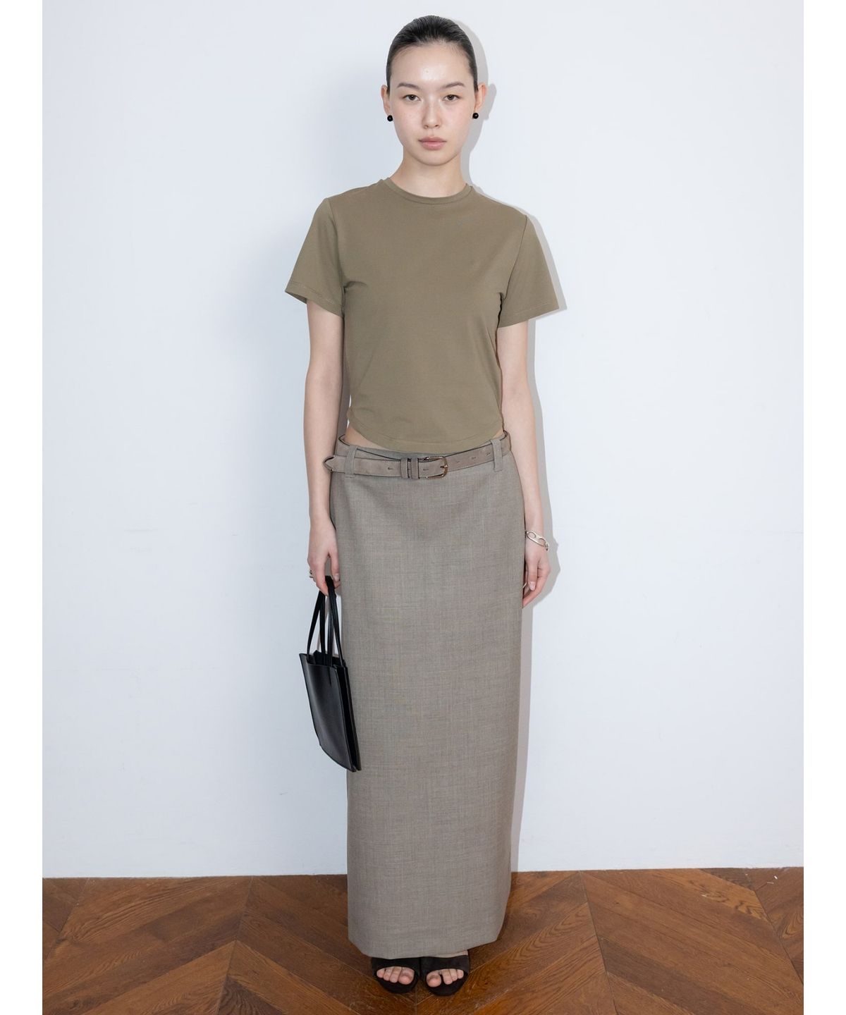 디애퍼처(THE APERTURE) 90S Jo H Line Skirt  Beige (TA6227A10A)